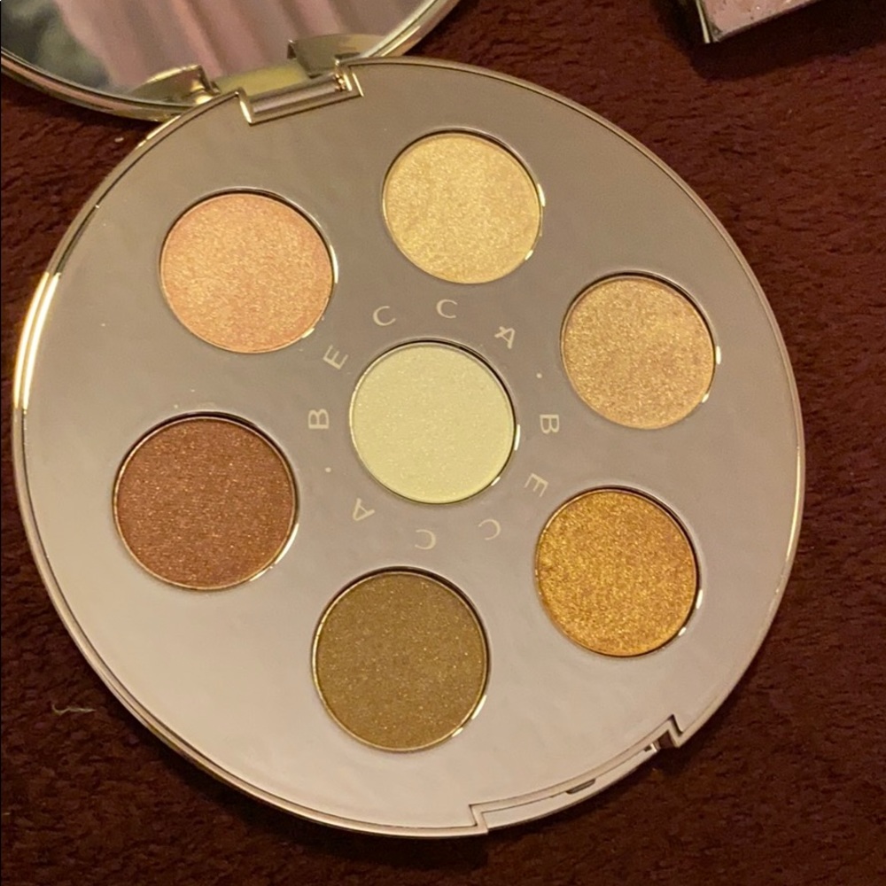 Becca eye lights palette - apres ski glow